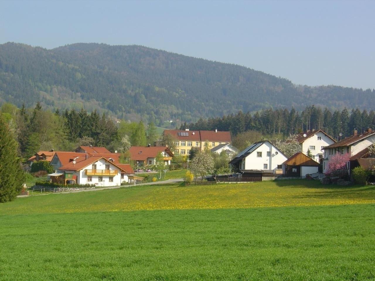 Ferienwohnung Altes Schulhaus In Leithen - Bernried Exterior foto